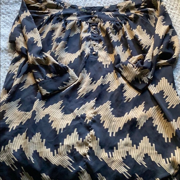 Woman Clothes !! - Picture 4 of 7